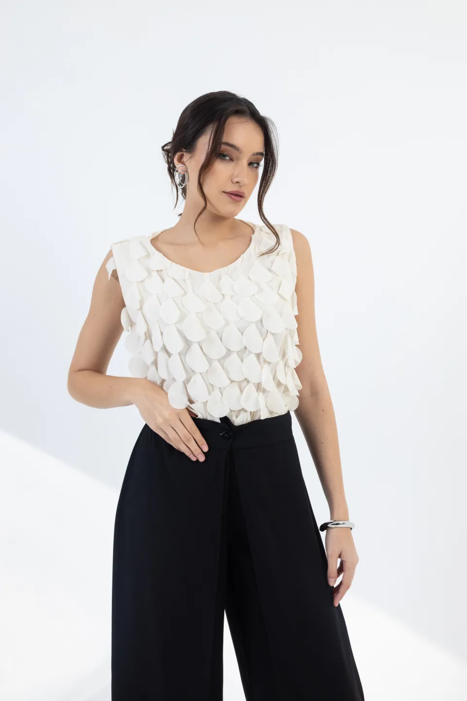 Open Μπλούζα με Ανάγλυφες Λεπτομέρειες | Cream