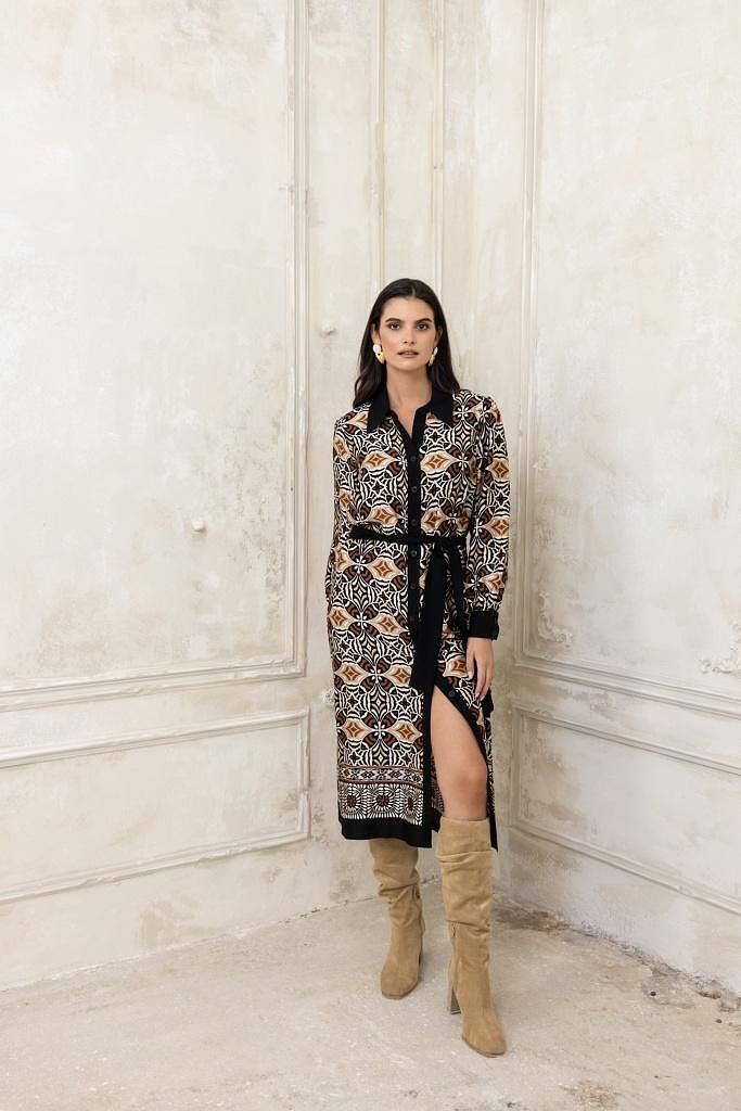 Open Φόρεμα σεμιζιέ σε ίσια γραμμή