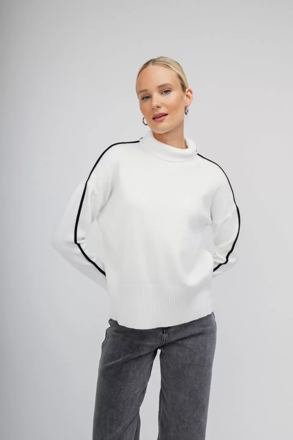 OPEN Πουλόβερ Ζιβάγκο με Λευκή/ Μαύρη Λεπτομέρεια