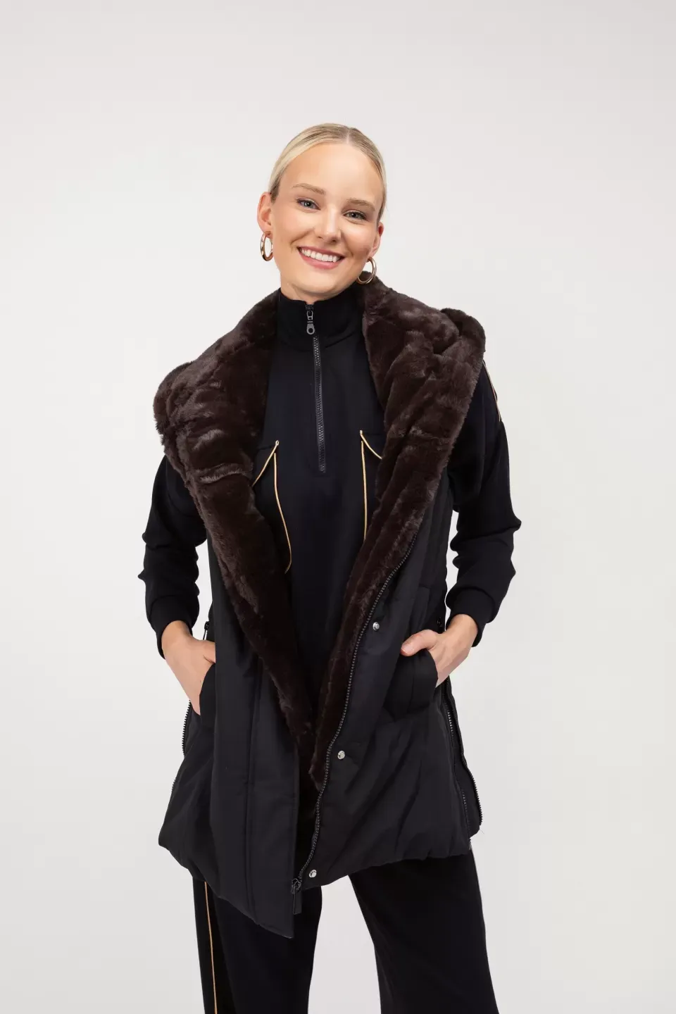 OPEN Μπουφάν Αμάνικο Μαύρο με Αποσπώμενη Οικολογική Γούνα