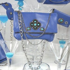 Lavita Δερμάτινη χειροποίητη τσάντα με μεταλλικά αξεσουάρ.