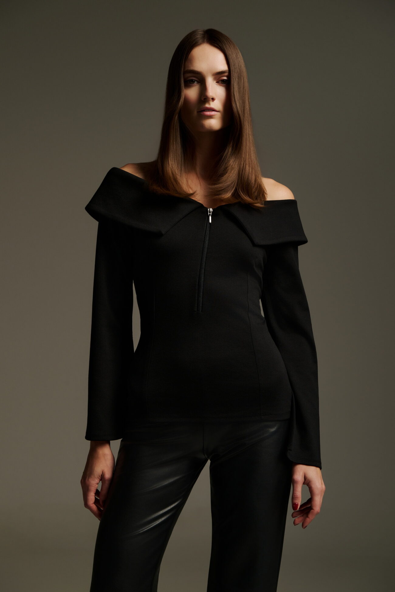 Dejavu &Mu;&pi;&lambda;&omicron;ύ&zeta;&alpha; &mu;&epsilon; &Phi;&epsilon;&rho;&mu;&omicron;&upsilon;ά&rho; &kappa;&alpha;&iota; &Mu;&alpha;&kappa;&rho;&iota;ά &Mu;&alpha;&nu;ί&kappa;&iota;&alpha;