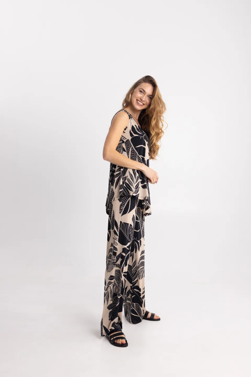 Open Σετ Αμάνικη Μπλούζα & Παντελόνα σε Paisley Print | Μαύρο