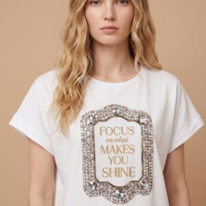 Dejavu T-Shirt με Στρας "Focus on What Makes You Shine"